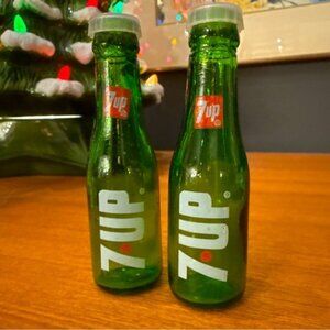 4” 7 UP Bottle Salt & Pepper Shakers Vintage Mcm Retro Collectibles